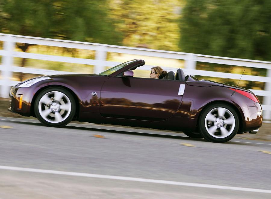  Nissan 350Z Roadster 2006 года  (фото 4 из 5)